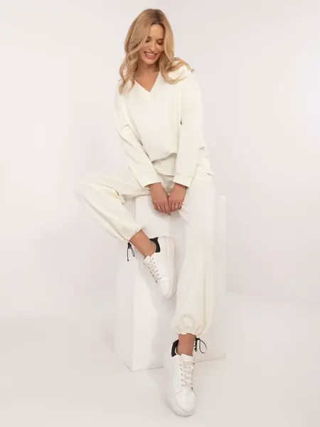 Komplet-LK-KMPL-509772.44-ecru