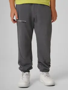 Chlapecké teplákové joggery 4f šedá 158
