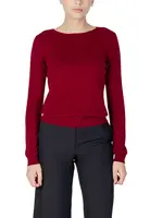 Červený dámský svetr s dlouhým rukávem