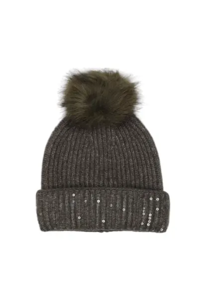 Dámská čepice s bambulí