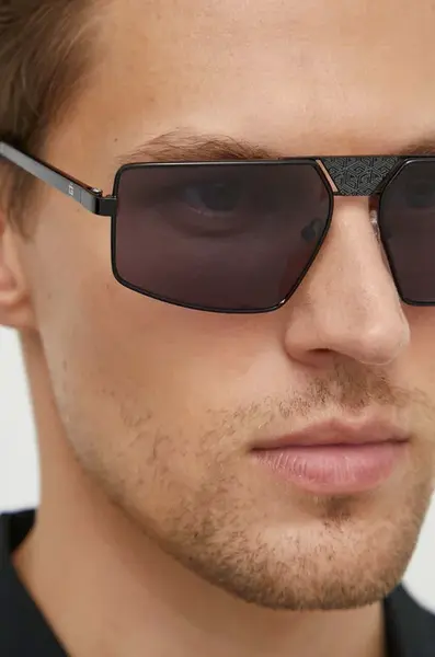 Slnečné okuliare Guess