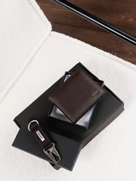 Ombre Gift set of men's brown leather accessories - wallet and key ring
