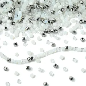 500Pcs Cube Glass Beads