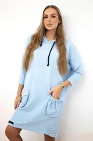 Modré šaty s kapucí