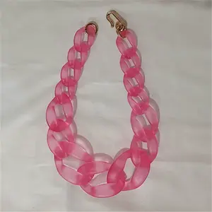 Frosted Acrylic Chunky Twisted Chain Necklacs for Women