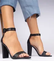 Gemre Black block heel sandals with ankle strap Miledia