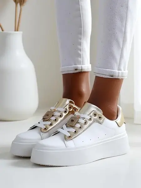 Resti Women's sports sneakers Kisoffi