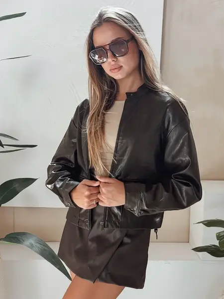 Dámska kožená ramoneska v hnedej farbe