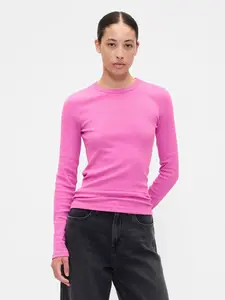 GAP Ribbed T-Shirt - Women's