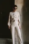 Elegantní dámský overal s volánkem - béžový