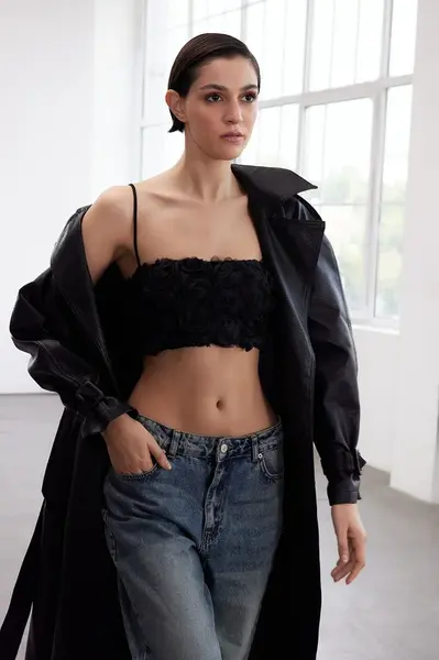 Trendyol Limited Edition Black 3D Floral Crop Bustier