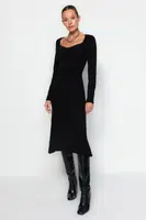 Trendyol Black Midi Knitwear Sweetheart Neckline Dress