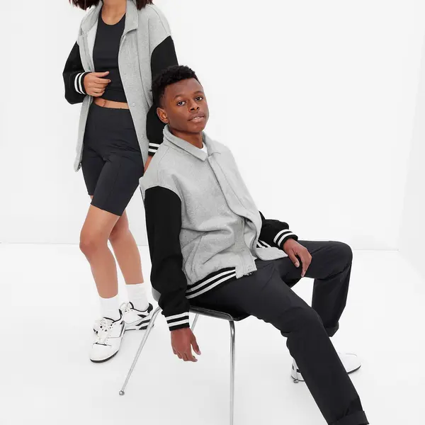 GAP Teen varsity bunda - Kluci