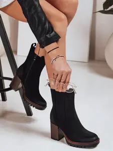 Černé kotníkové boty na podpatku