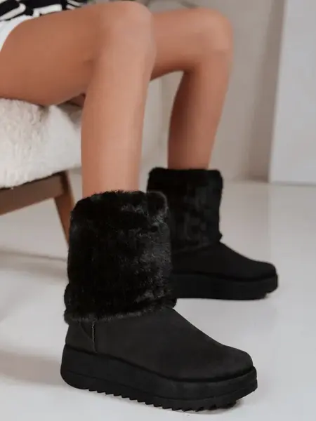 Čierne snehule s kožušinou