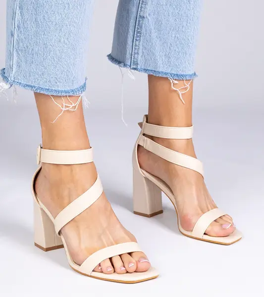 Gemre Beige block heel sandals with buckle Runaz