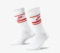 Nike Sportswear Dri-FIT Everyday Essential Crew Socks (3 Pairs) S