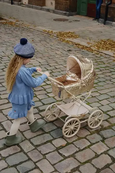 Kočík pre bábiky Konges Sløjd SPARKLY DOLL PRAM