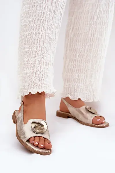 S. BARSKI Lesklé dámske sandále s ozdobou S.Barski