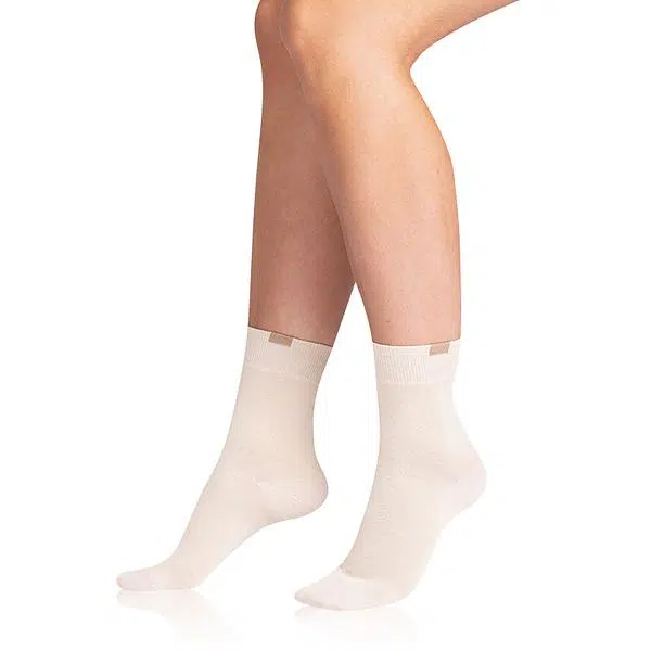 Bellinda 
COTTON CLASSIC SOCKS - Dámske ponožky - béžová