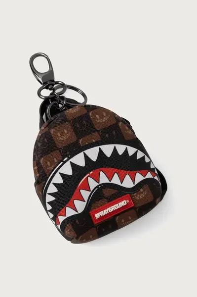 Sprayground  odznak SHARKS IN PARIS