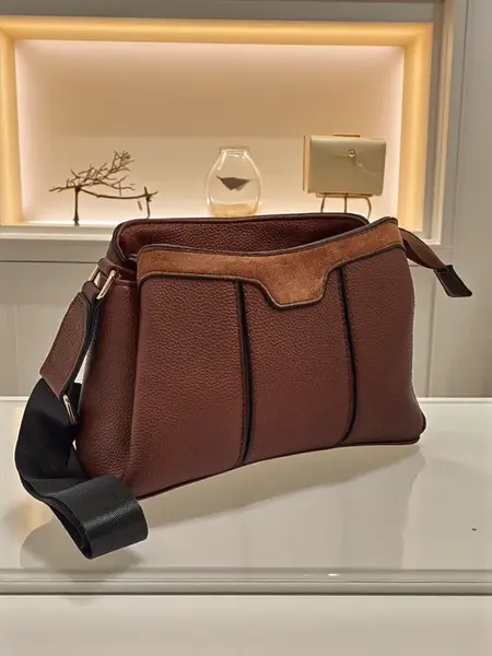 Resti Small women's eco-leather handbag Novaria