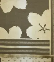 Pri Elegant double-sided scarf with gold thread and floral pattern