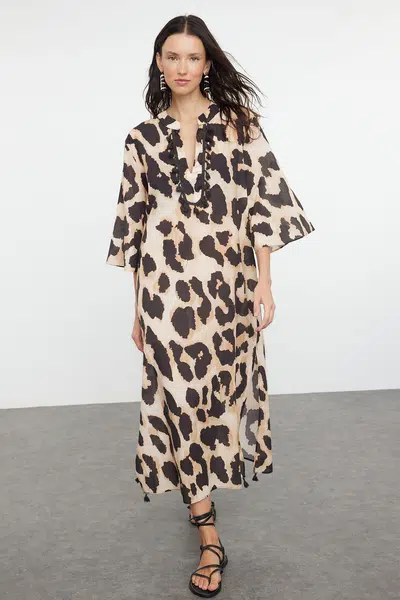 Trendyol Leopard Patterned Maxi Woven Beach Kimono&Caftan