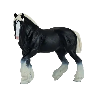 Kůň Clydesdale černý figurka
