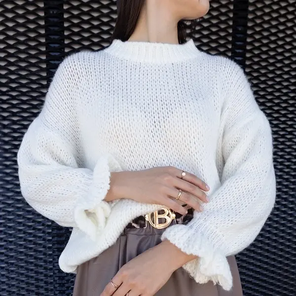 Gemre White asymmetric oversized sweater Castia