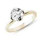 Zásnubní prsten ze žlutého zlata s lab grown diamantem KLENOTA