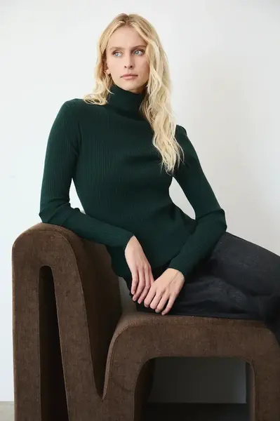 Svetr Medicine dámský, zelená barva, s golfem