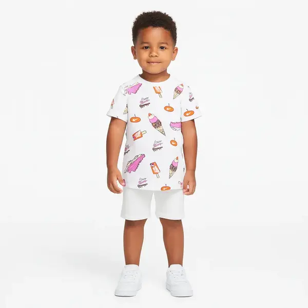 Nike sole food print ss basic tee 98-104 cm