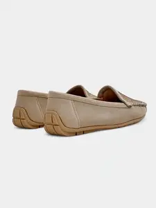 Resti Women's moccasins with rhinestones Ezuess
