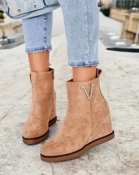 Resti Nerias women's boots on heels