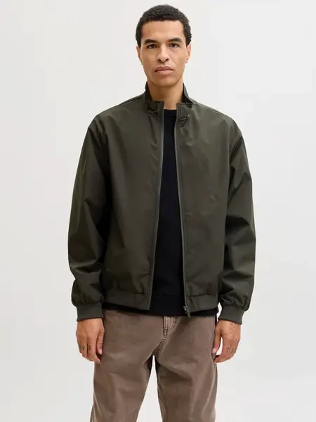 JACK & JONES Prechodná bunda 'JJECharge'  tmavozelená