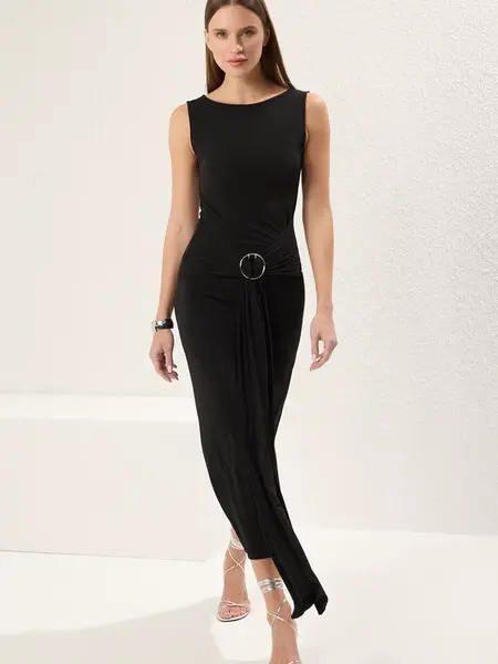 Trendyol Večerné šaty  čierna