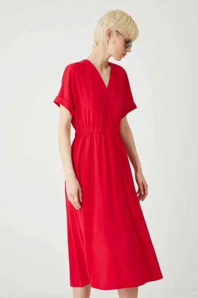 Šaty s příměsí lnu Medicine