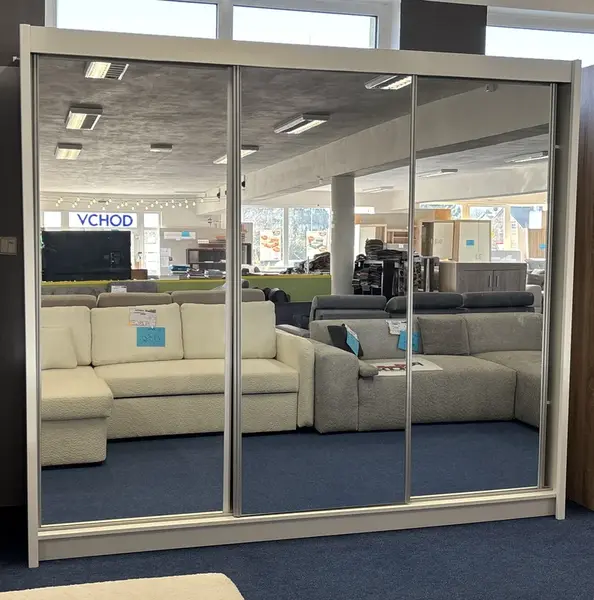 Šatní skříň Ska B13 - šířka 250 cm - Bílá + zrcadlo