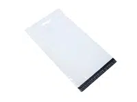 50 ks - Obálka plastová samolepicí bílo-černá 480x650+80 tl. 0,06 s uchem (80% podíl recyklátu)