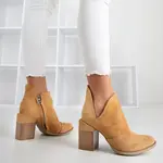 Resti Light brown women's ankle boots with Cintura cut-outs - Footwear