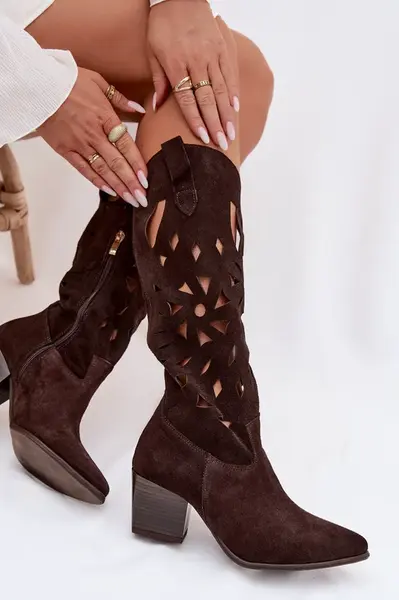 Děrované semišové kotníkové kozačky Zazoo