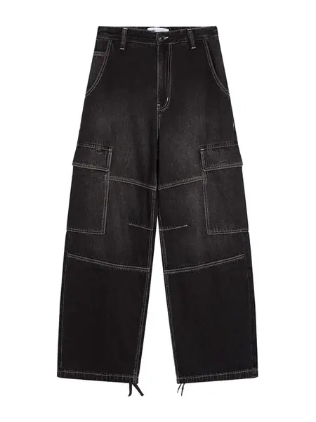 Bershka Rifľové kapsáče  čierna