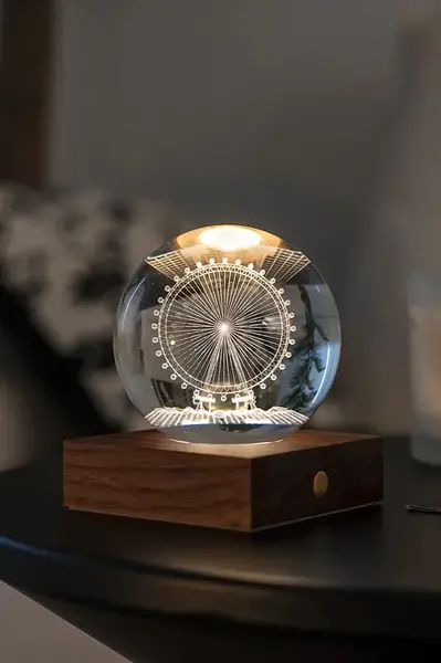 Bezdrátová LED lampa Gingko Design Amber Crystal Light