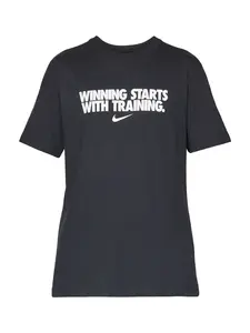 NIKE Funkčné tričko 'WINNING'  čierna / biela