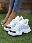 Resti Women's sporty sneakers on a thicker sole Loness