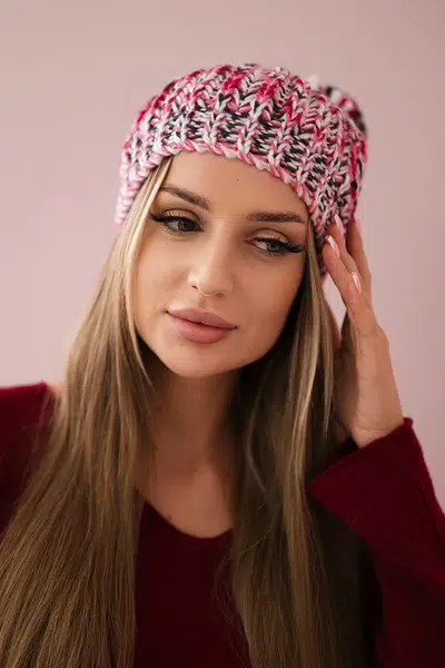 Kesi Dámska čiapka s pomponom Maria K335 fuchsiová