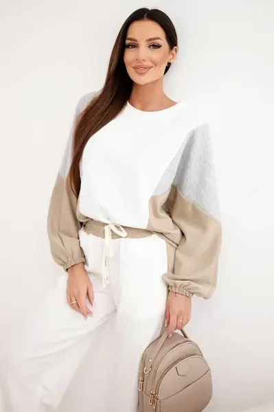 Dámská souprava s volným svetrem a širokými kalhotami