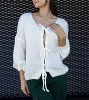 Gemre White Tied Sweater Sumaia