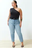 Trendyol Curve Světle Modré Džíny s Vysokým Pasem a Střihem Mom Fit